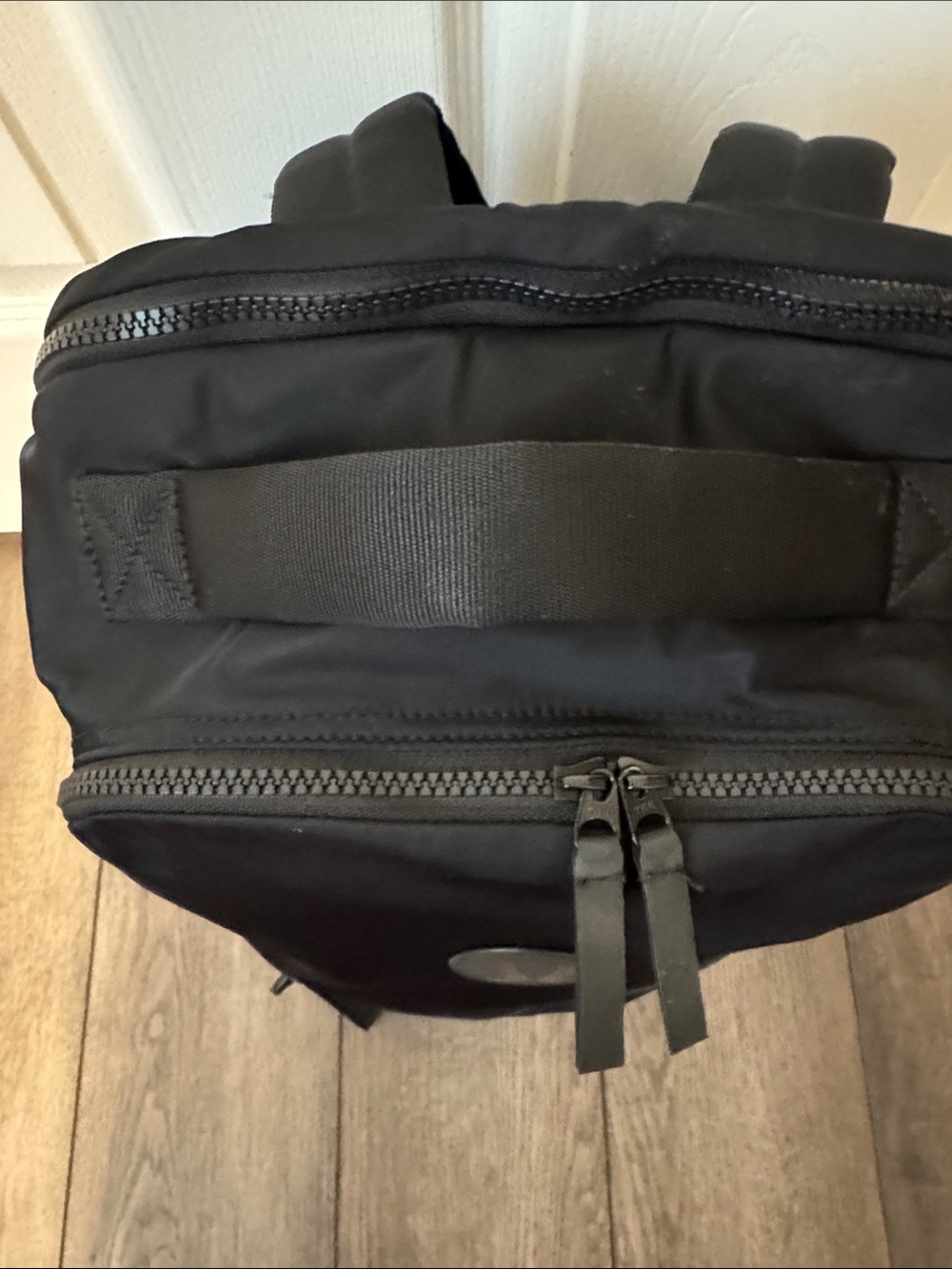 lululemon New Crew Backpack Black Bag - Picture 2 of 6